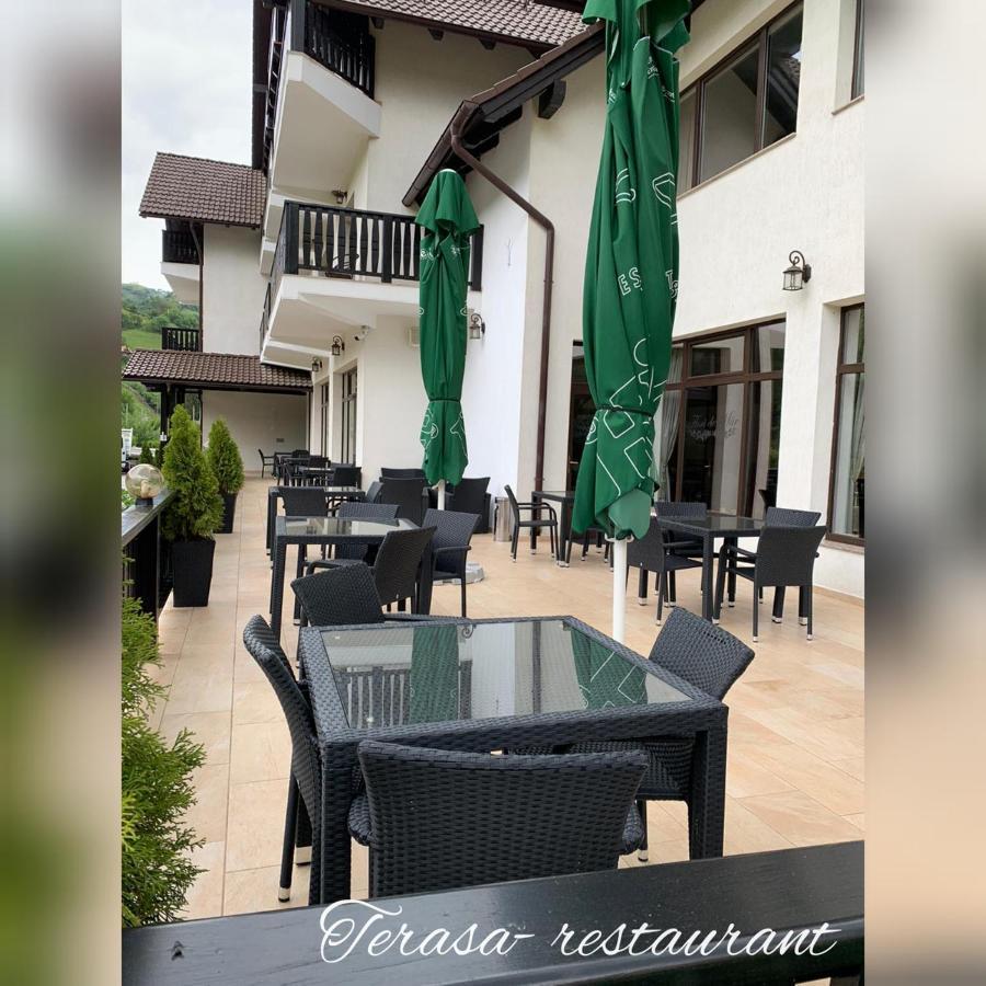 Flori De Mar Hotel Poiana Marului  Bagian luar foto