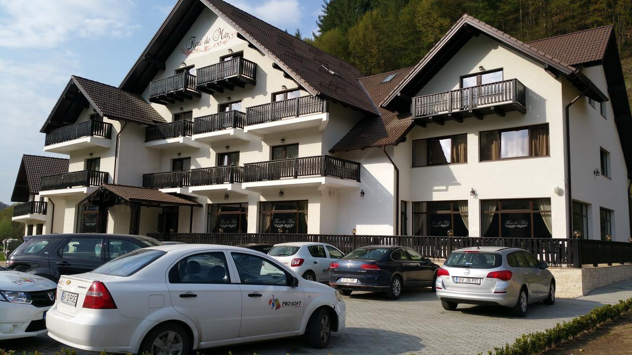 Flori De Mar Hotel Poiana Marului  Bagian luar foto