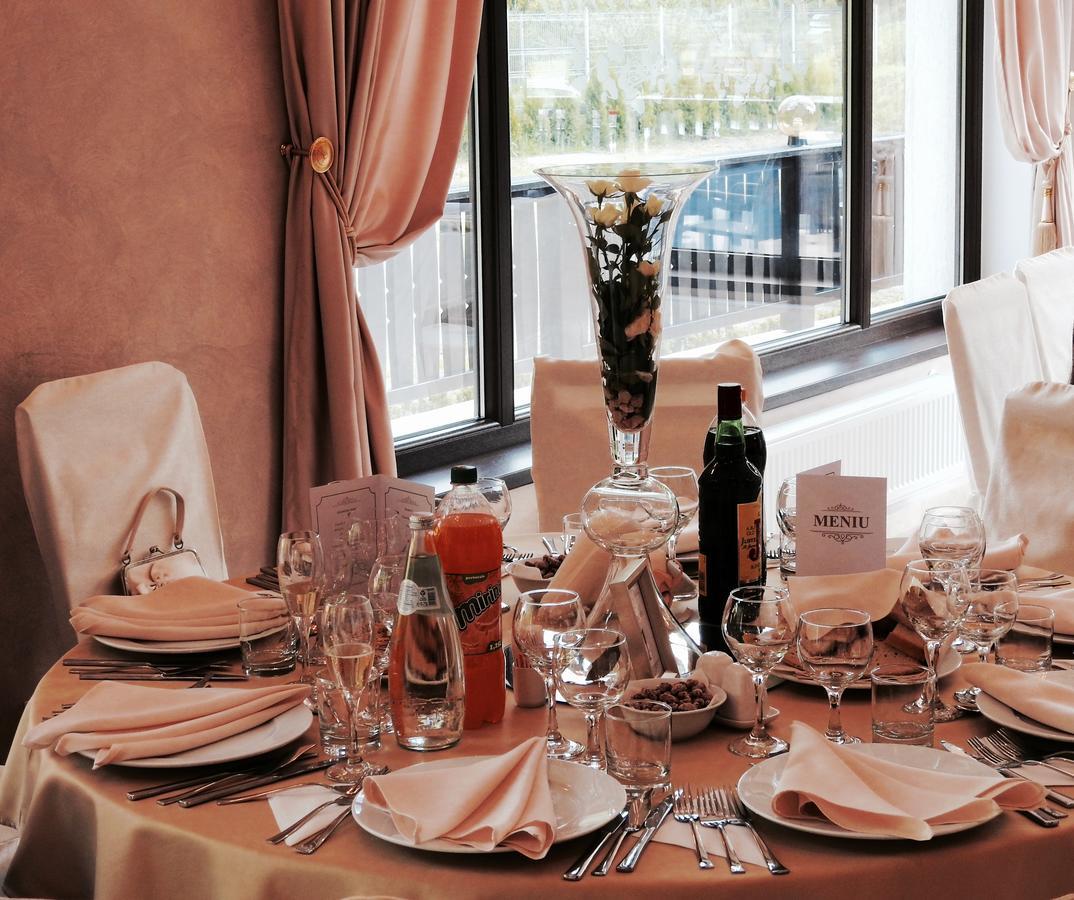 Flori De Mar Hotel Poiana Marului  Bagian luar foto