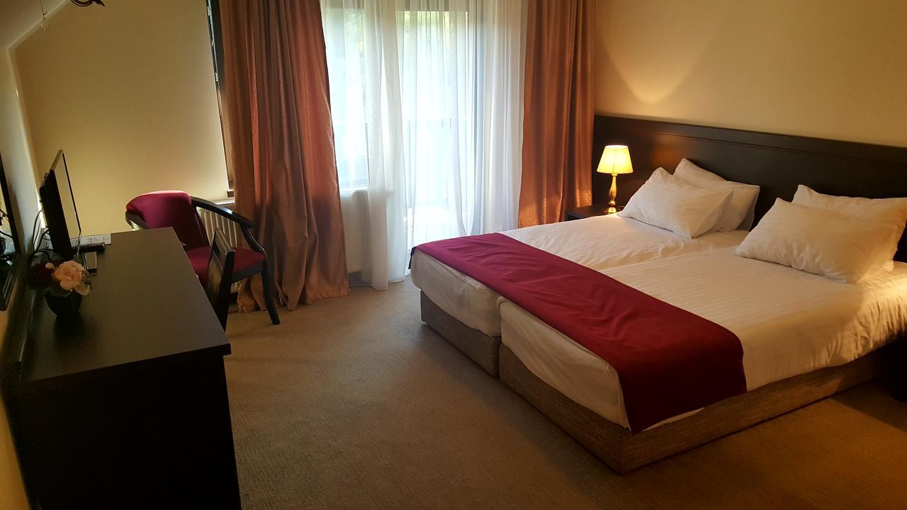 Flori De Mar Hotel Poiana Marului  Bagian luar foto