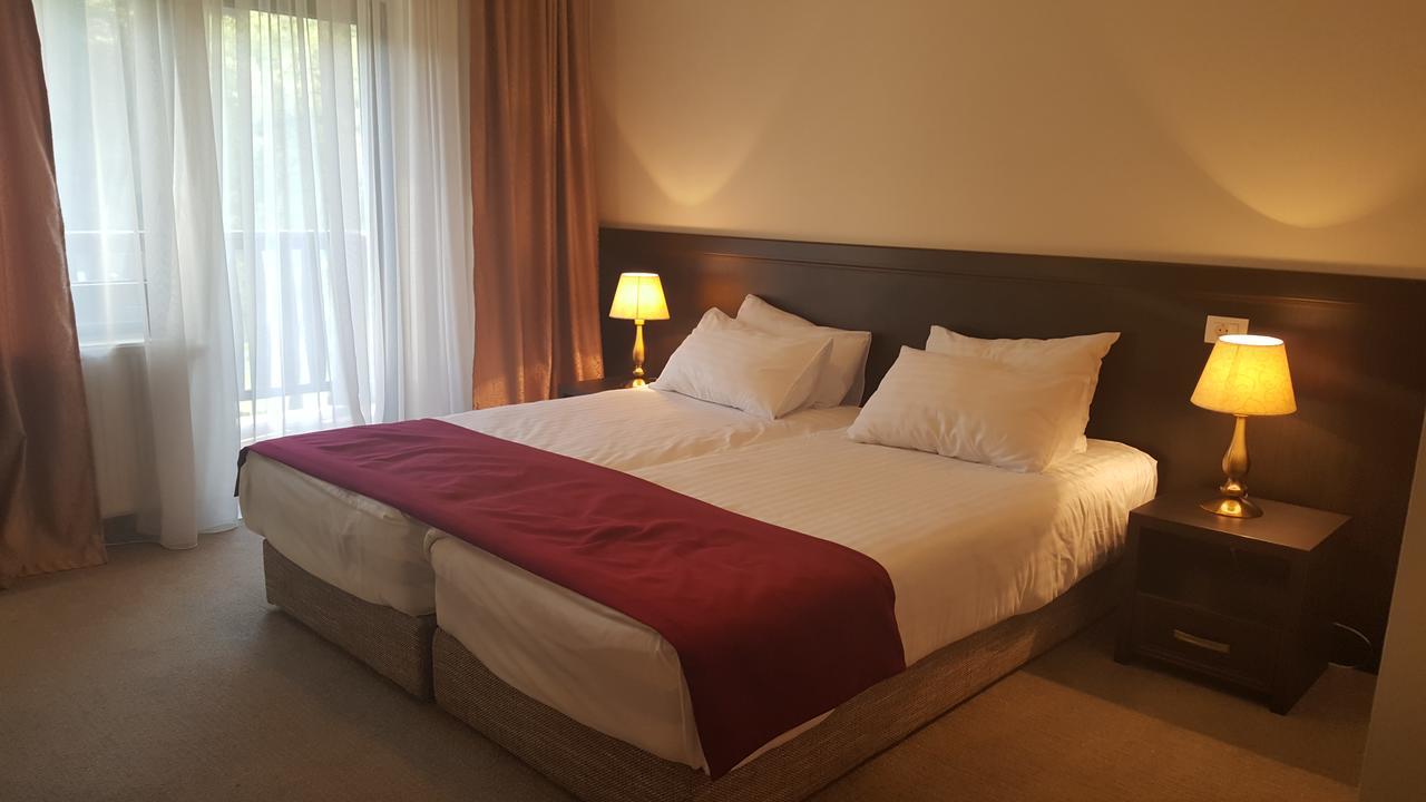 Flori De Mar Hotel Poiana Marului  Bagian luar foto