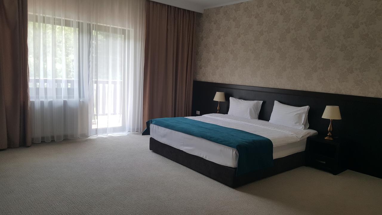 Flori De Mar Hotel Poiana Marului  Bagian luar foto